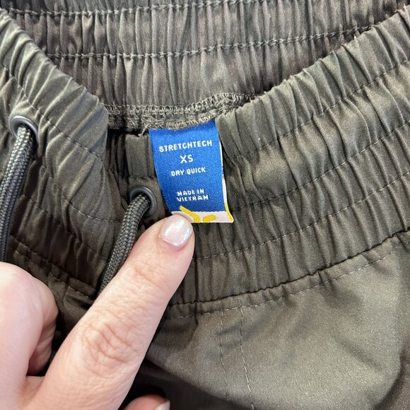 Old Navy XS Olive Green StretchTech Cargo Joggers Dry Quick Elastic Hem Athleisu - Picture 2 of 13